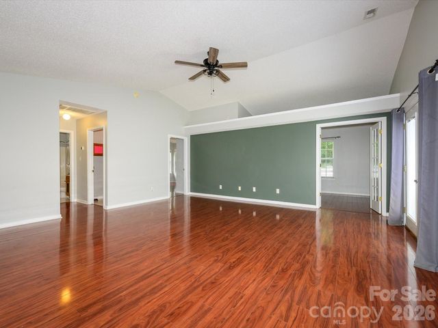 4821 Renfrew Drive, Concord, NC 28027