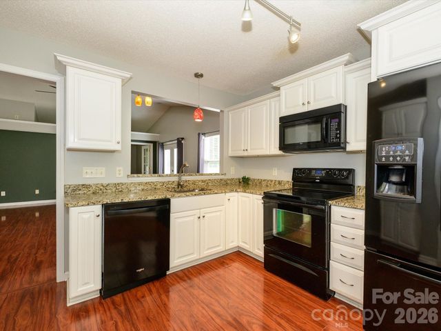 4821 Renfrew Drive, Concord, NC 28027