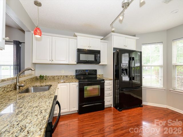 4821 Renfrew Drive, Concord, NC 28027