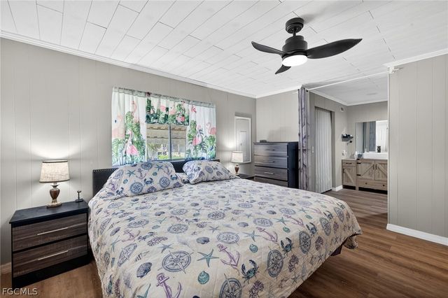 860 Moonlight DR, North Fort Myers, FL 33917