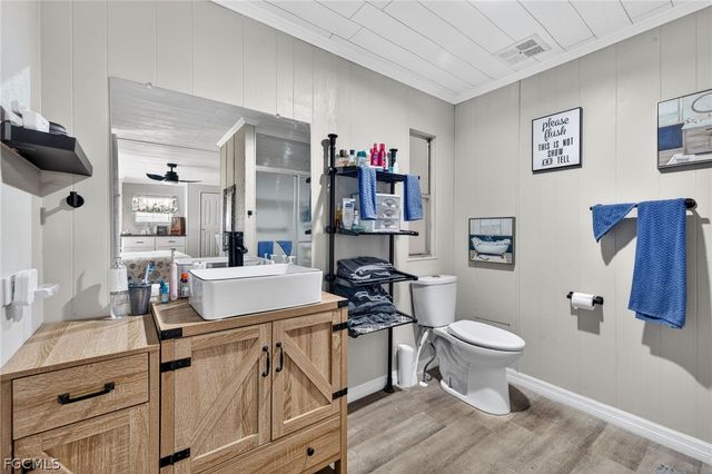 860 Moonlight DR, North Fort Myers, FL 33917