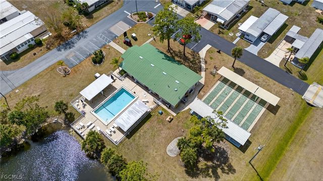 860 Moonlight DR, North Fort Myers, FL 33917