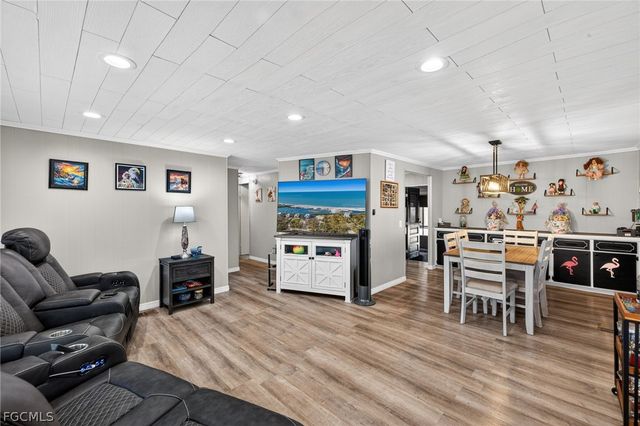 860 Moonlight DR, North Fort Myers, FL 33917