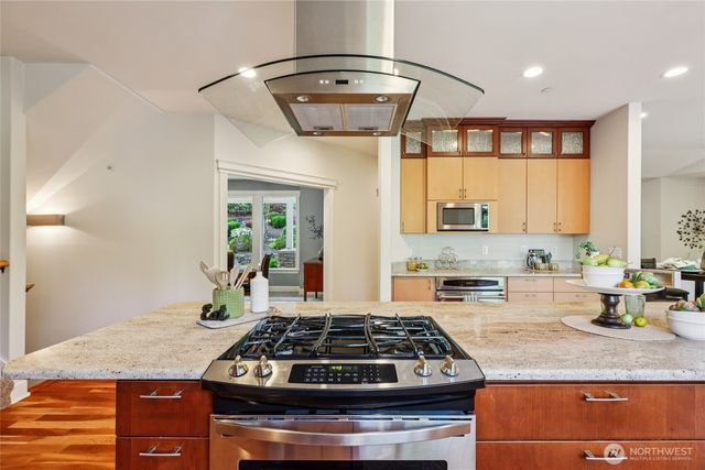 5327 78th Ave NW, Gig Harbor, WA 98335