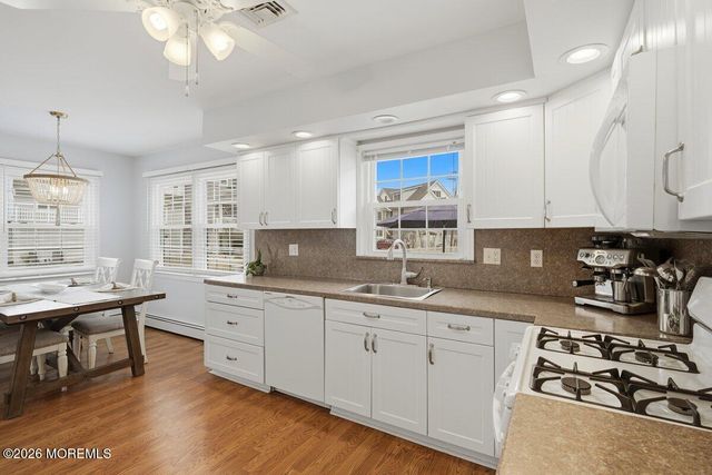 426 Hialeah Drive, Lavallette, NJ 08735
