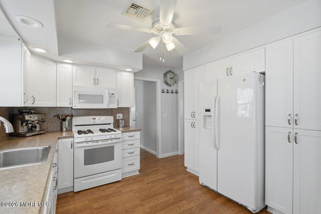 426 Hialeah Drive, Lavallette, NJ 08735