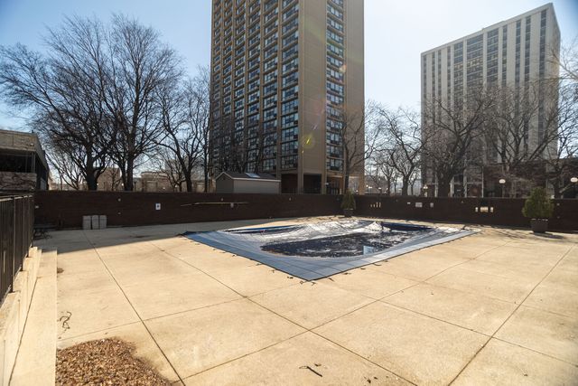 2605 S Indiana Avenue 1604, Chicago, IL 60616