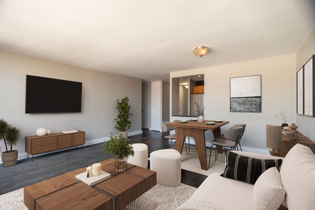 2605 S Indiana Avenue 1604, Chicago, IL 60616