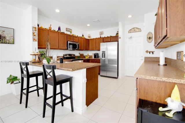 732 SE 35th Ave, Homestead, FL 33033