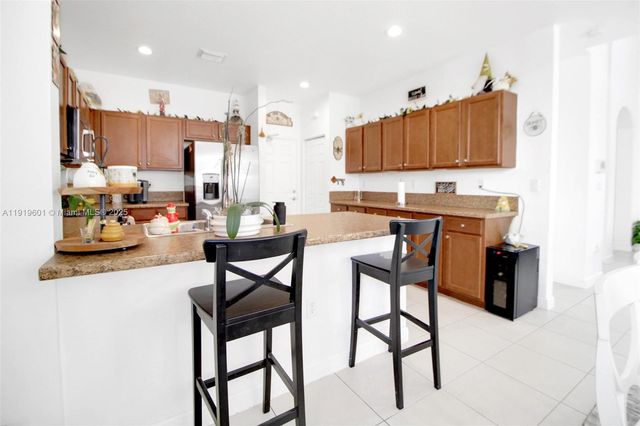 732 SE 35th Ave, Homestead, FL 33033