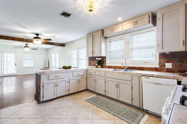 118 Nita Street, New Iberia, LA 70563
