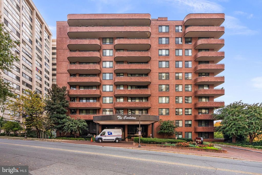 4550 N PARK AVE #105, Chevy Chase, MD 20815