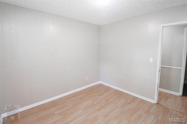 21675 Sable Road, Waynesville, MO 65583