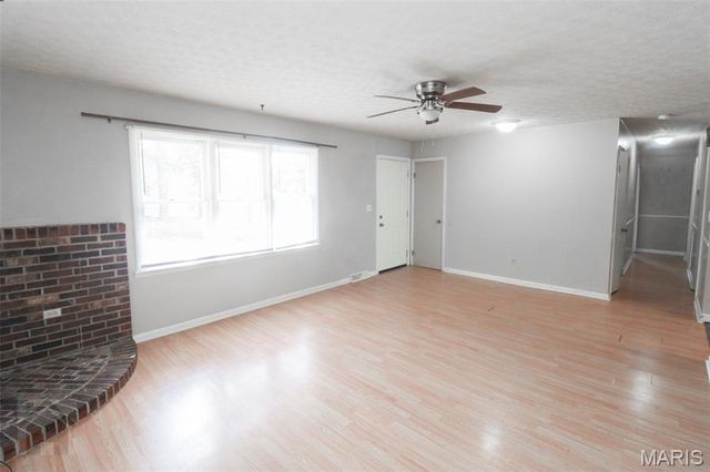 21675 Sable Road, Waynesville, MO 65583