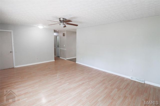 21675 Sable Road, Waynesville, MO 65583