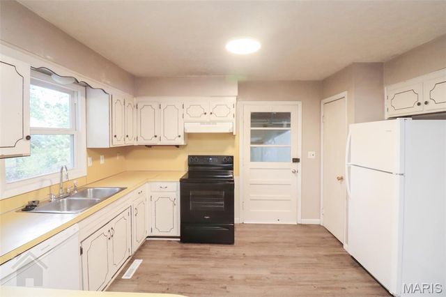 21675 Sable Road, Waynesville, MO 65583