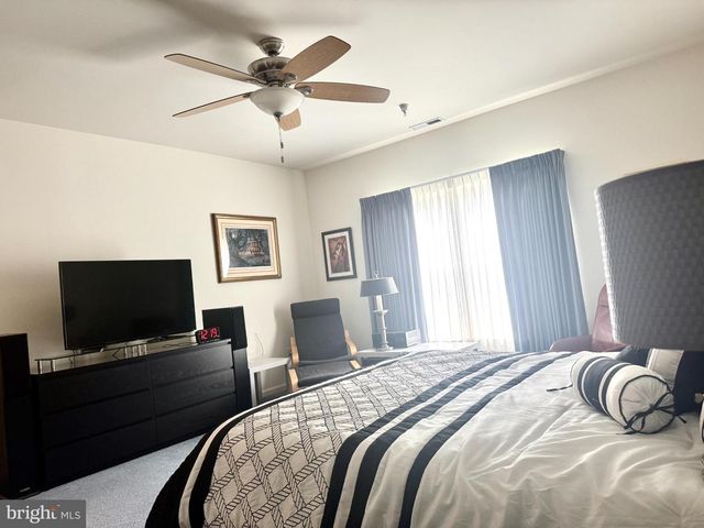 1112 S SCHUMAKER DR #205, Salisbury, MD 21804