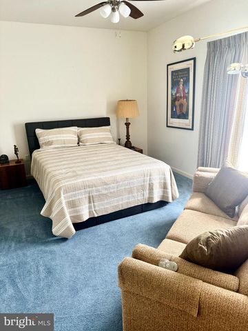 1112 S SCHUMAKER DR #205, Salisbury, MD 21804