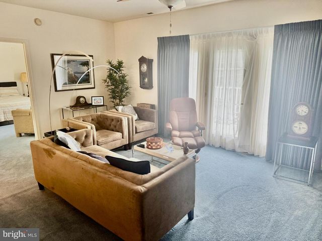 1112 S SCHUMAKER DR #205, Salisbury, MD 21804