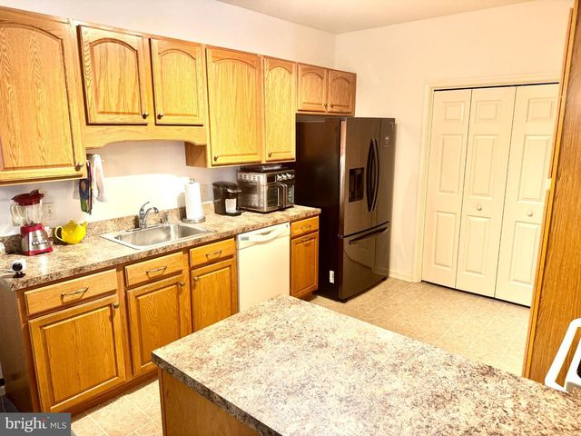 1112 S SCHUMAKER DR #205, Salisbury, MD 21804