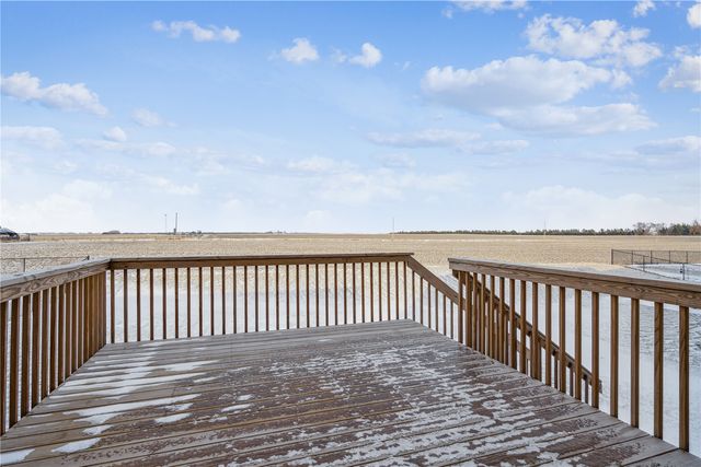 2406 Royal Oak Ridge, Marion, IA 52302