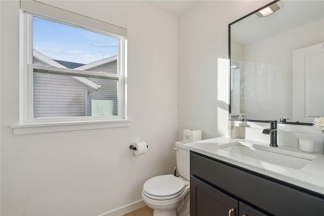 2406 Royal Oak Ridge, Marion, IA 52302