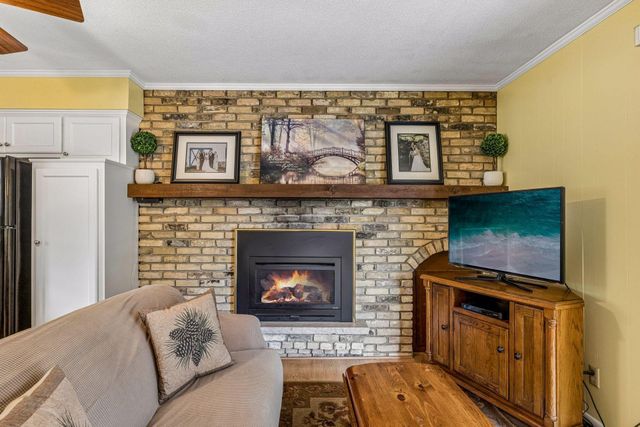 95 15th Avenue SW, New Brighton, MN 55112