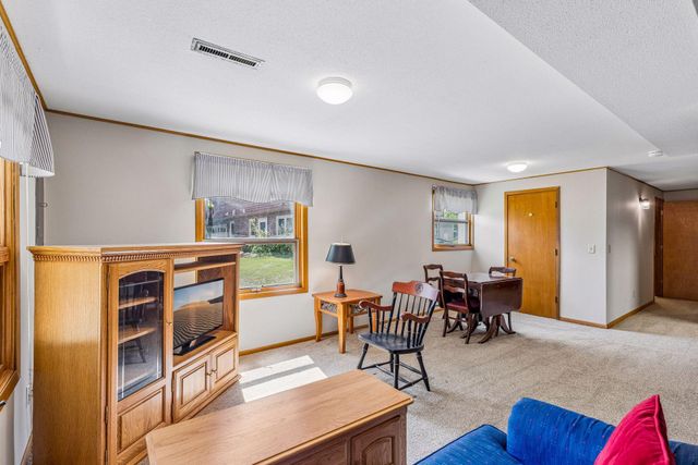 95 15th Avenue SW, New Brighton, MN 55112