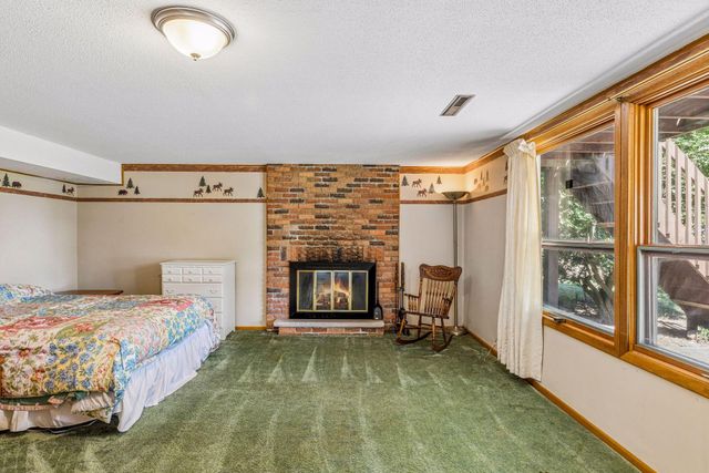 95 15th Avenue SW, New Brighton, MN 55112