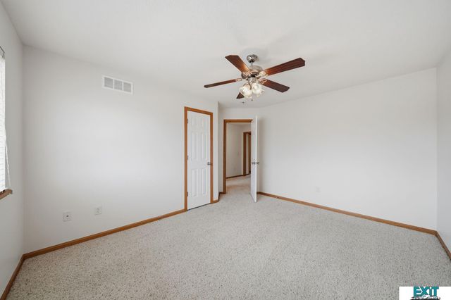 2514 Cedar Cove Road, Lincoln, NE 68507