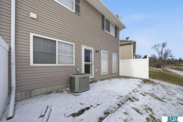 2514 Cedar Cove Road, Lincoln, NE 68507