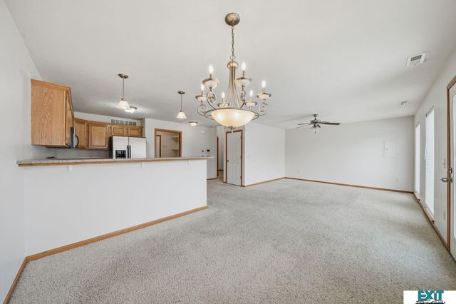 2514 Cedar Cove Road, Lincoln, NE 68507