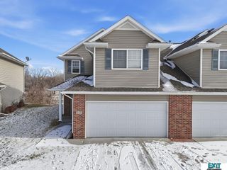 2514 Cedar Cove Road, Lincoln, NE 68507