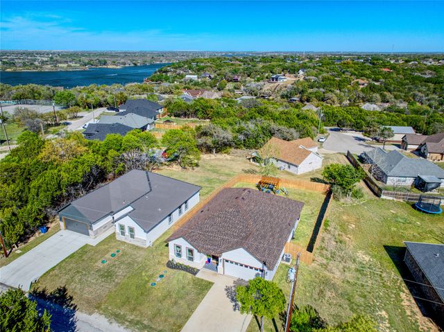2415 Beverly Drive, Granbury, TX 76048