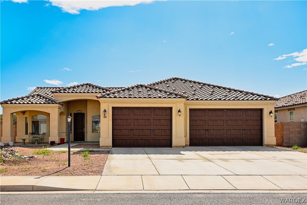 38 Cypress Point Drive, Mohave Valley, AZ 86440