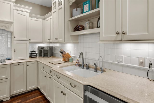 6368 Hollison Drive, Kalamazoo, MI 49009