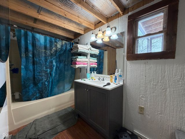 29 Buck Lane, Spencer, IN 47460