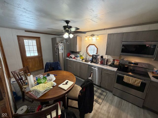 29 Buck Lane, Spencer, IN 47460