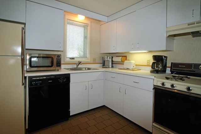 185 Village Green Dr Unit 8D, Stowe, VT 05672