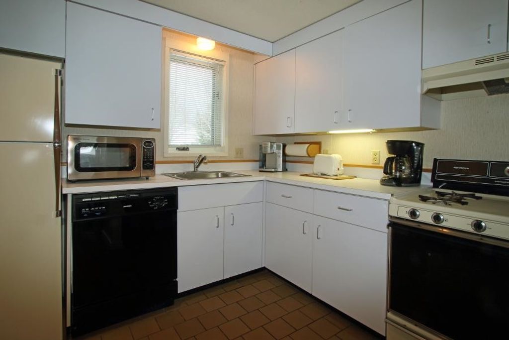 Image 4 of property listing at 185 Village Green Dr Unit 8D, Stowe, VT 05672