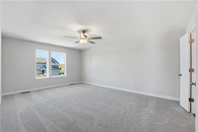 18299 W 166th Terrace, Olathe, KS 66062