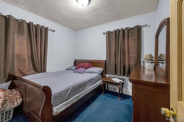 5125 Middlesex Street, Dearborn, MI 48126