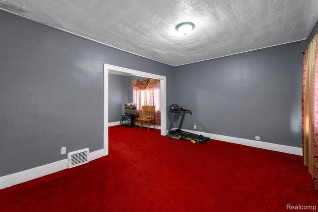 5125 Middlesex Street, Dearborn, MI 48126