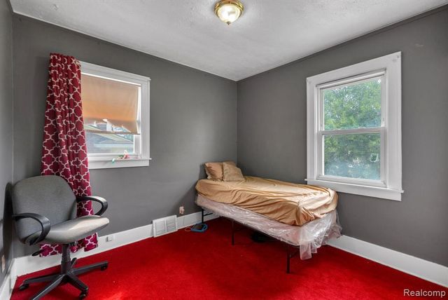 5125 Middlesex Street, Dearborn, MI 48126