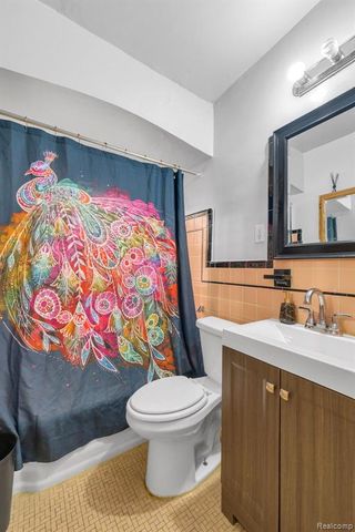 5125 Middlesex Street, Dearborn, MI 48126