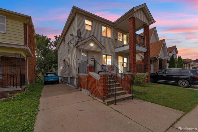 5125 Middlesex Street, Dearborn, MI 48126