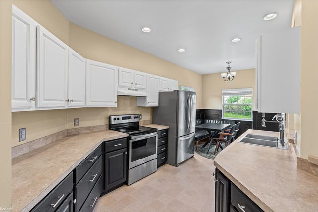 9484 Aspen View Drive, Grand Blanc, MI 48439