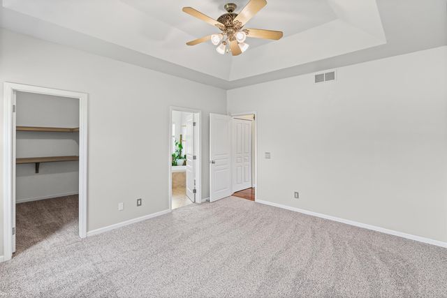 9484 Aspen View Drive, Grand Blanc, MI 48439