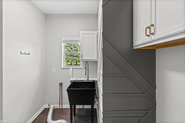 9484 Aspen View Drive, Grand Blanc, MI 48439