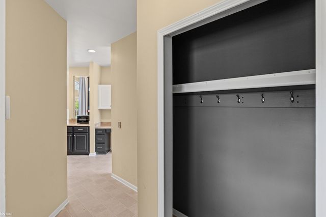 9484 Aspen View Drive, Grand Blanc, MI 48439